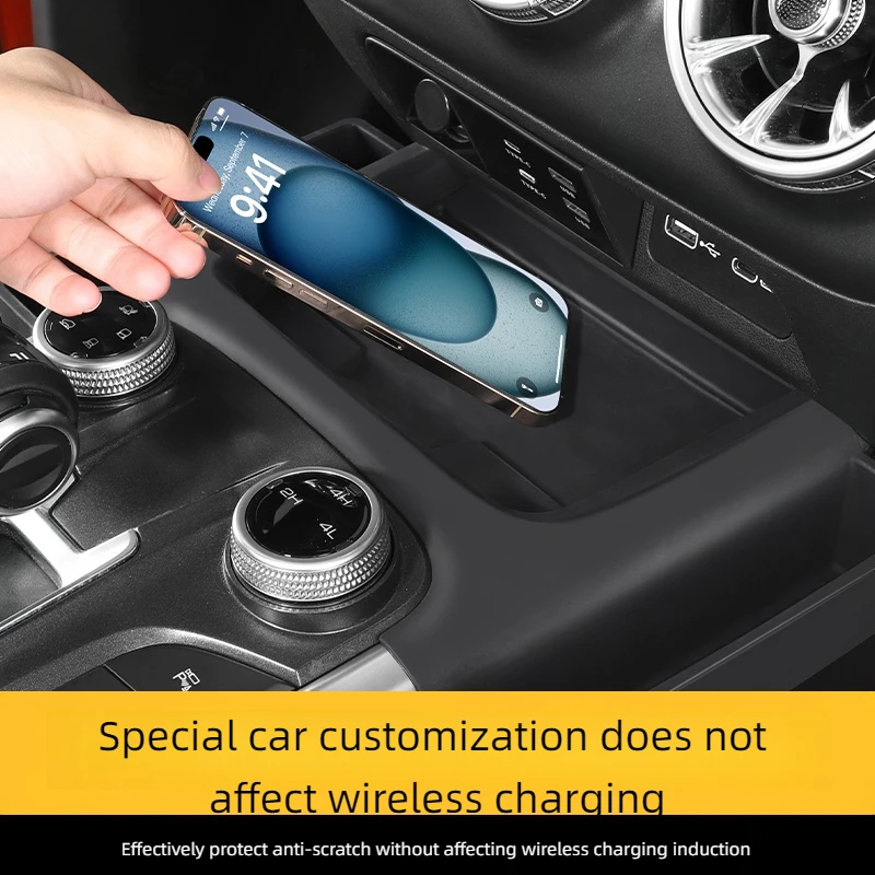 For Great Wall TANK 300 Tank 300 Hybrid Central Control Wireless Charging Silicone Pad Storage Box Modified Interior Accessories