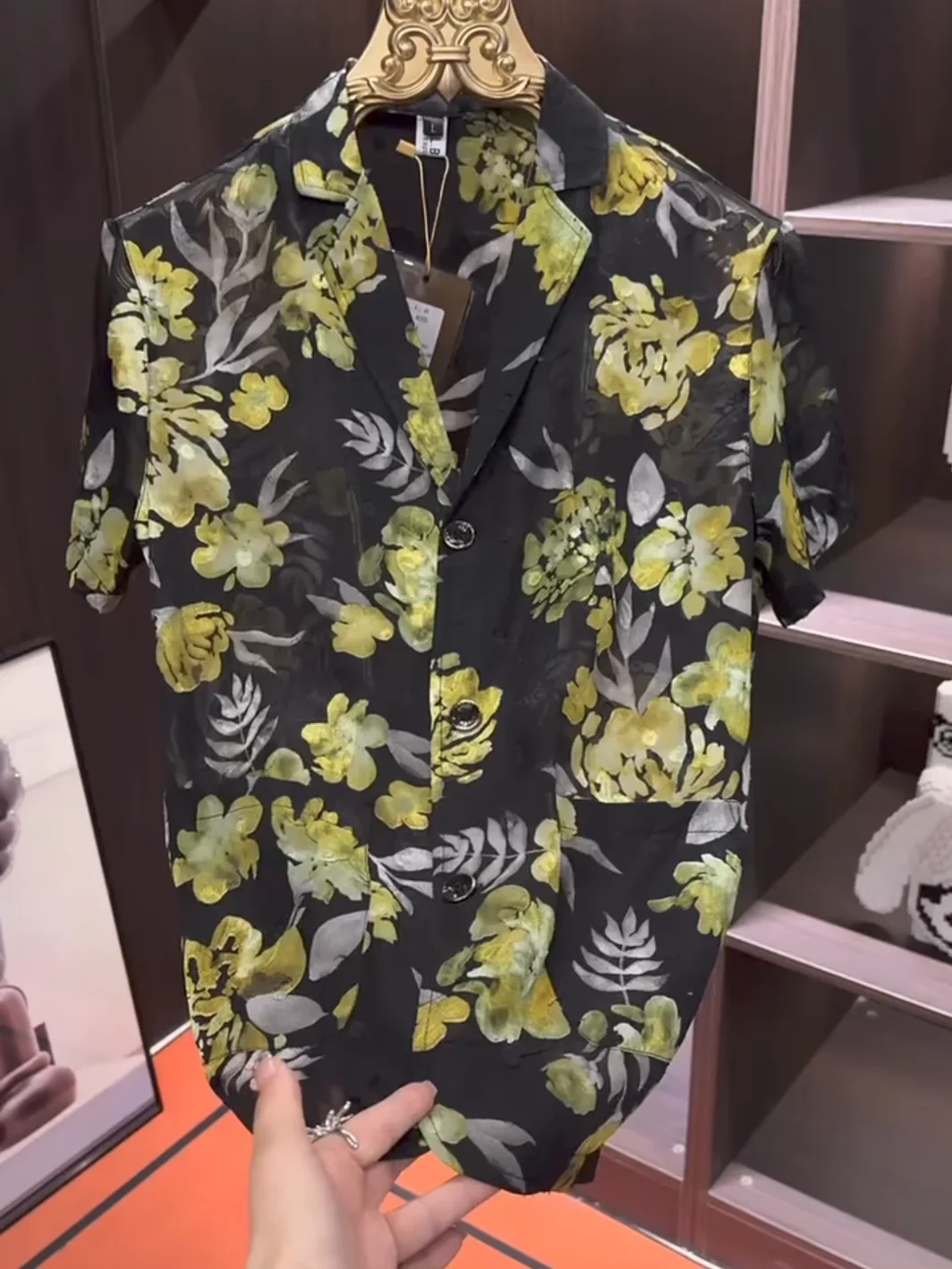 

Летняя мужская легкая роскошная футболка с цветочным принтом, удобная, высококачественная, модная, универсальная, стильная, трендовая, премиум-класса.