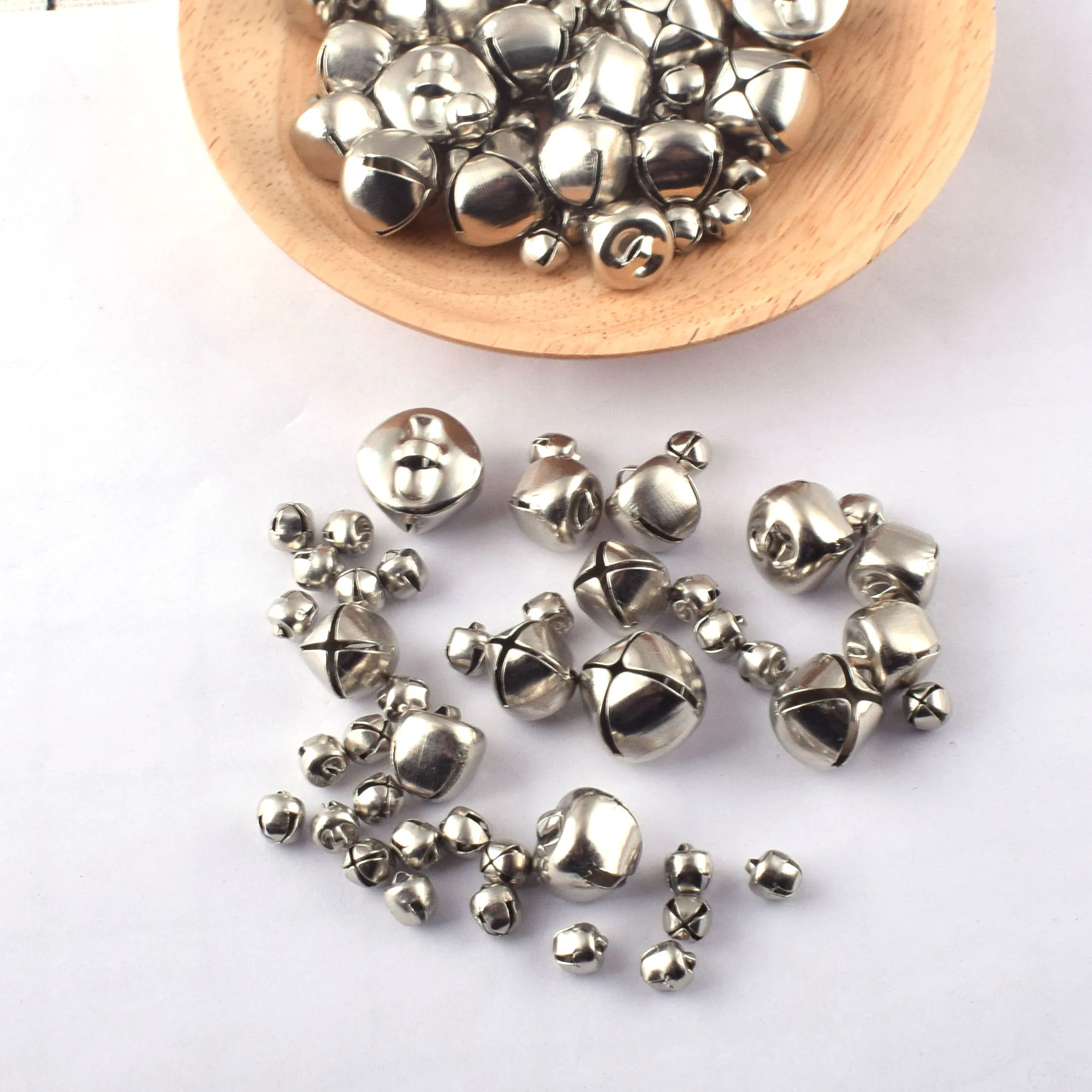 Metal Bells Christmas Bell Matte Sliver Small Charms Craft Bell Bulk Charming DIY Jewelry Bells For Garland Festival Home Decor