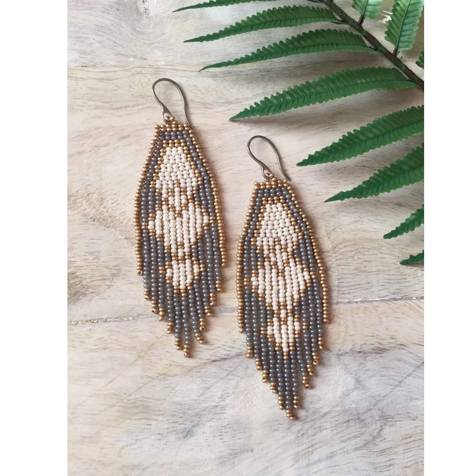 ZGMXR Rice bead earrings Geometry Simple Hand-woven Irregular Alloy Arrow Retro female Bohemia Tassel Pattern Beaded earrings