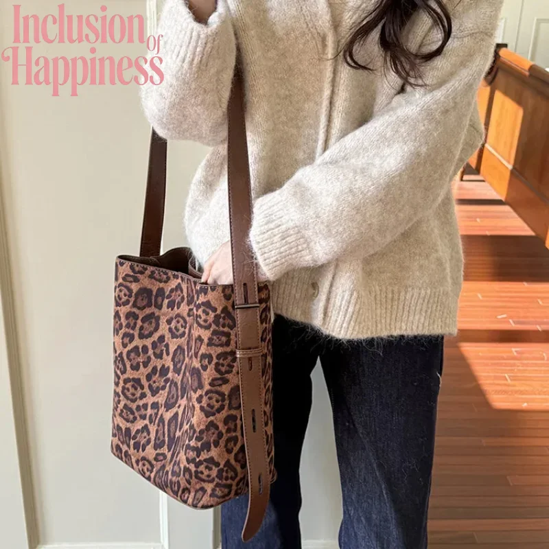 

Fashionable Suede Retro Leopard Print Bucket Bag Multifunctional Brown Leopard Print Single Shoulder Crossbody Bag