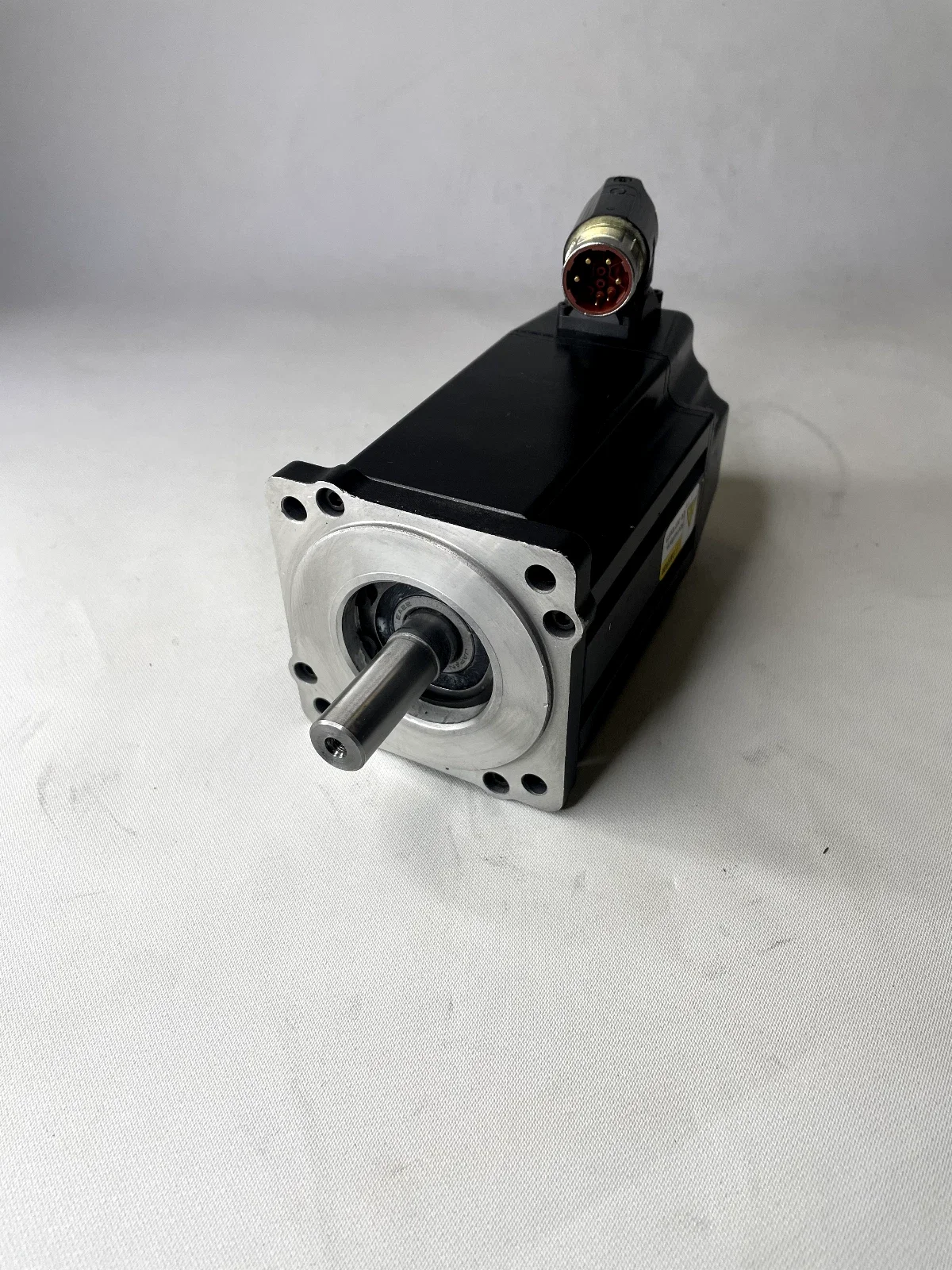 

VPL-B1002M-CK12AA For Allen-Bradley VPL-B1002M-CK12AA servo motor