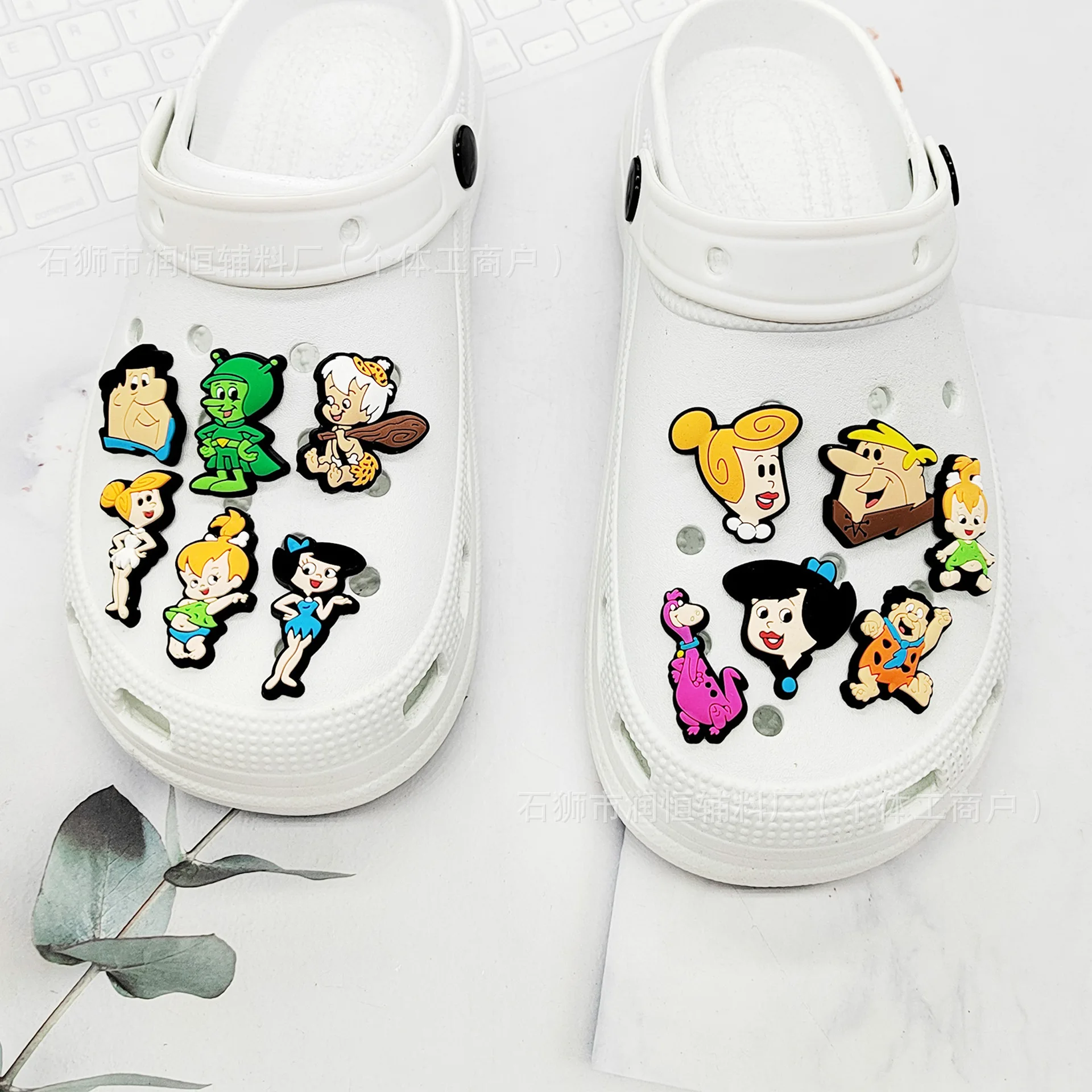 12Pcs set Cartoon pattern PVC Shoe Charms Detachable Garden Hole Shoe Decor Classic Anime DIY Shoe Accessories Gifts