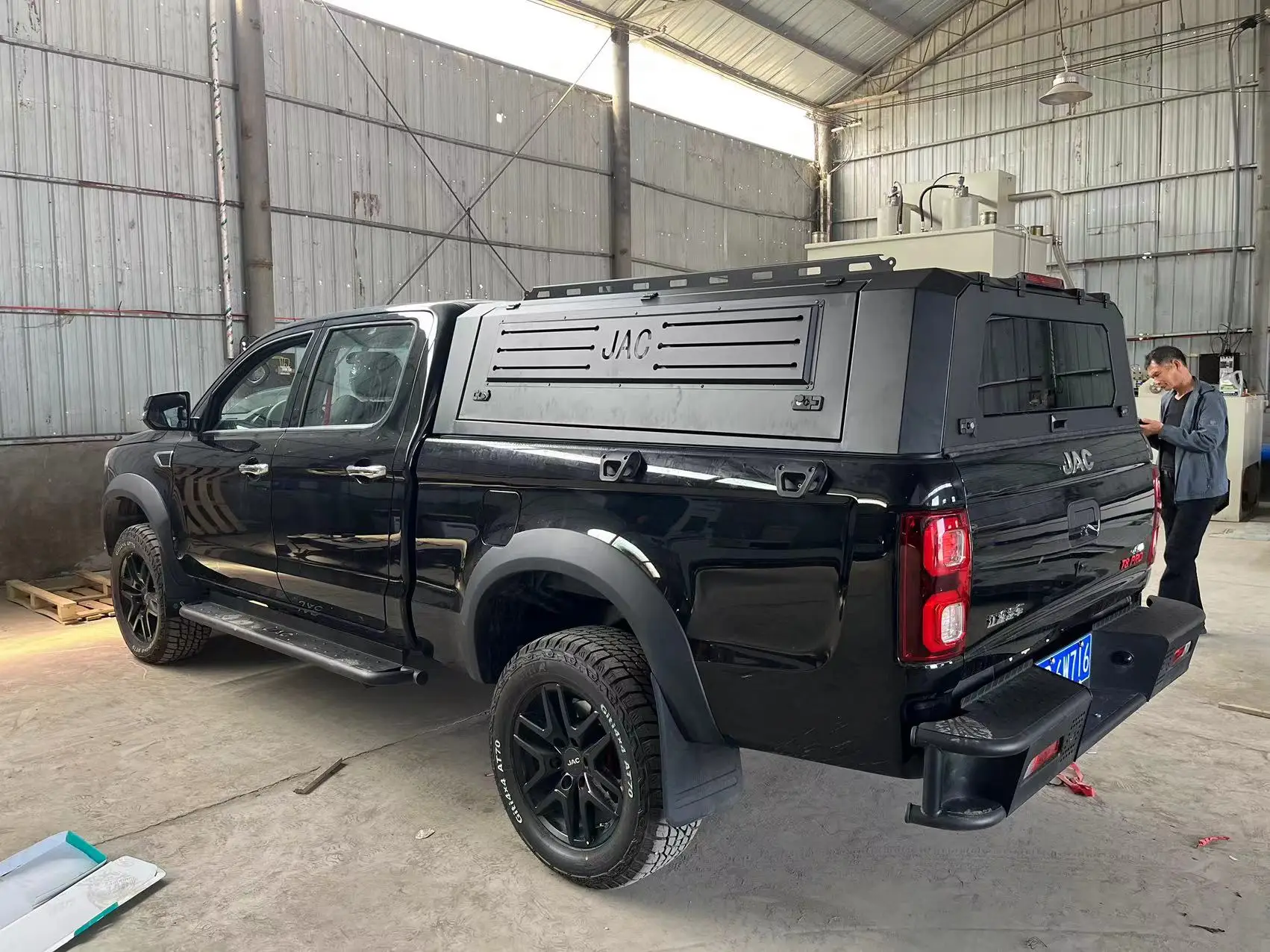 

2022-2023 JAC T6 Customized Aluminum Alloy Hard Top Canopy Easy Install Waterproof Truck Bed Pick Cover