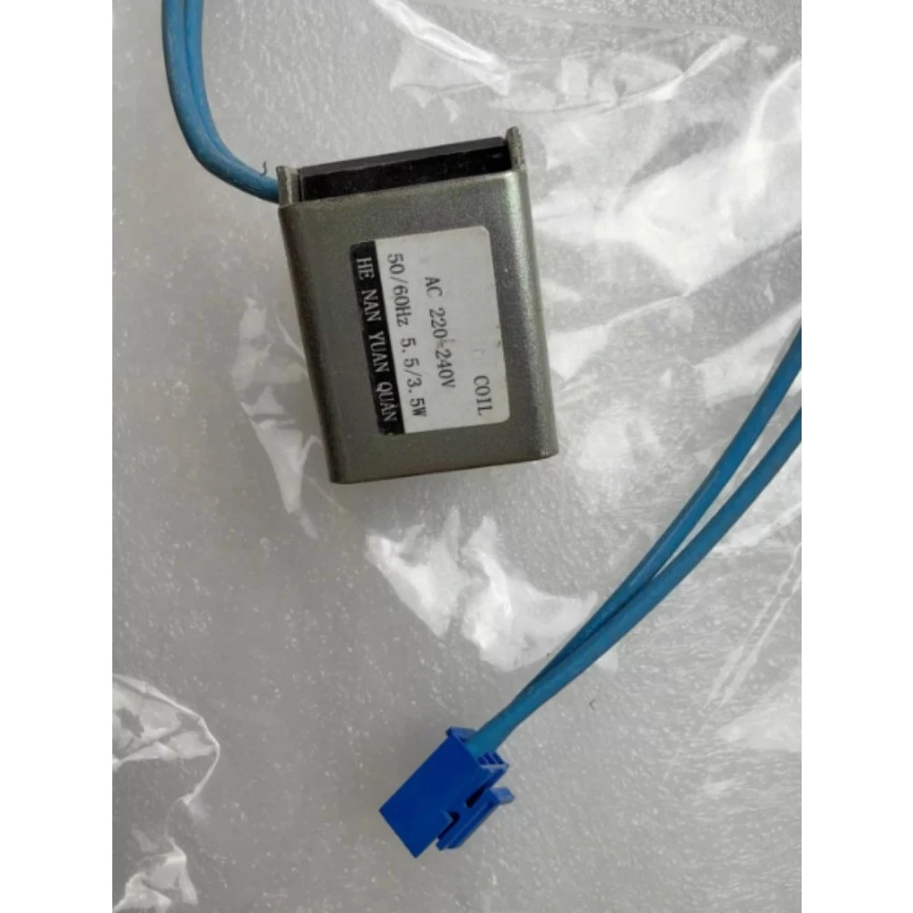4-Way Reversing Valve Coil AC220-240V Universal Solenoid Coil for 1P-5P Air Conditioner