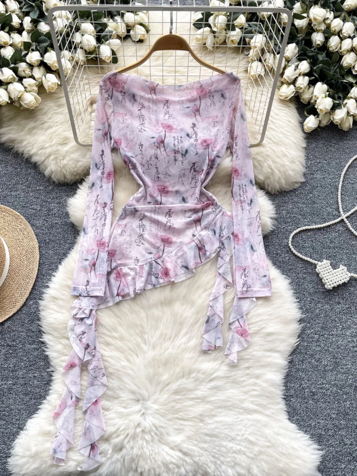 레트로 타이다이 원숄더 여성 티셔츠 여름 비대칭 벨 슬리브 디자인 독창적인 출퇴근 스타일 긴팔 탑