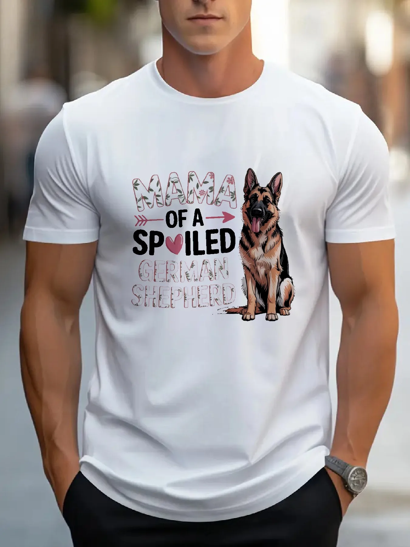 تي شيرت رجالي بنمط الراعي الألماني الممتع "Spoiled German Shepherd Mom" اقتباس على شكل قلب وردي