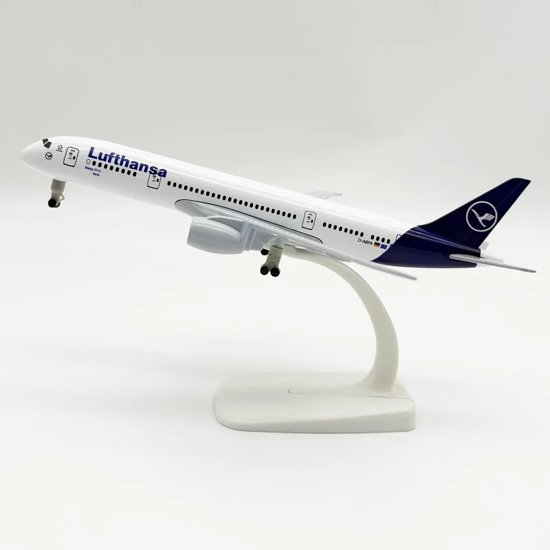 

Модель самолета 20 см B787 Lufthansa Airways, литая металлическая модель из сплава с подставкой, коллекционный авиационный сувенир