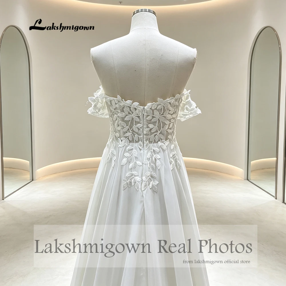 Lakshmigown Boho Brautkleid mit freiem Schulterbereich, Blumenapplikationen, Spitzenoberteil, fließendes Chiffon-A-Linien-Brautkleid, nach Maß gefertigt. – Detail 8