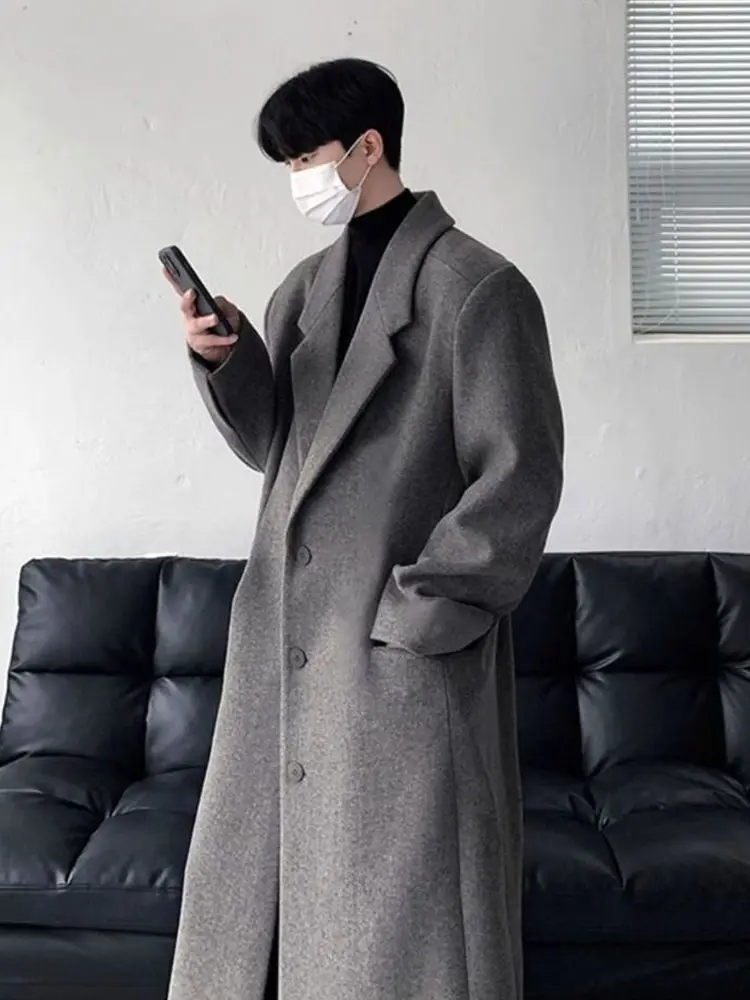 

Мужская куртка из шерстяной смеси с кнопками-тогглами, застежками, крючками, замками, клипсами, брошами, пряжками и молниями