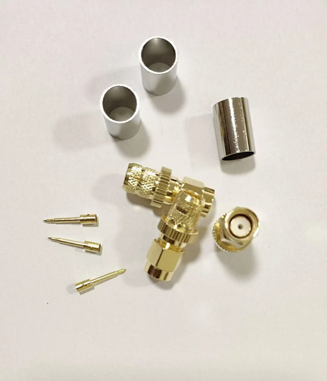 100ชิ้นSMAชายเสียบ(หญิงขา)จีบRFเชื่อมต่ออะแดปเตอร์สําหรับRG5 RG6 5D-FB LMR300 SMA-J-5สาย