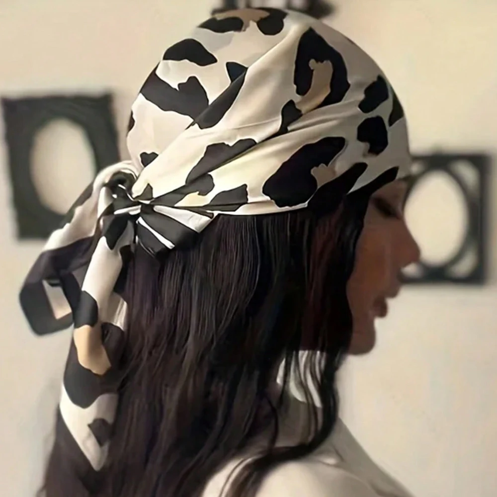 

1pcs New Fashionable Leopard Print Square Scarf Women's Simulated Silk Headscarf Thin Design External Decoration Neck Scarf