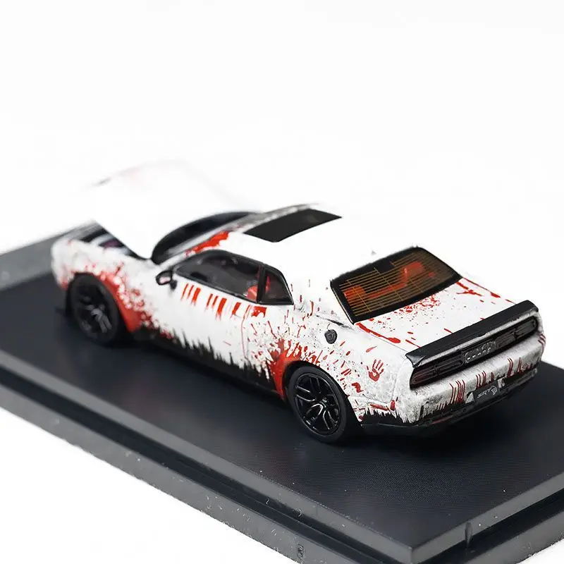 Model samochodu Dodge Hellcat SRT Limited Edition ze stopu, skala 1:64, kolekcjonerski, zabawka, prezent, pamiątka, ekspozycja.
