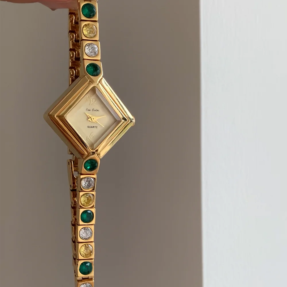 高級ヴィンテージ女性の腕時計グラデーションダイヤモンドジュエリーブレスレットアンティークスプリンググリーン防水レディース時計腕時計ギフト