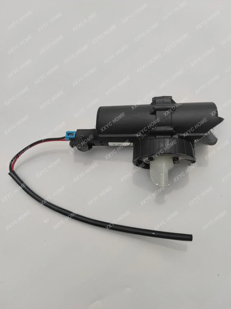 Pompa Elektronik RE505825 RE529995 2204 Traktor C110C230R230 Pemanen