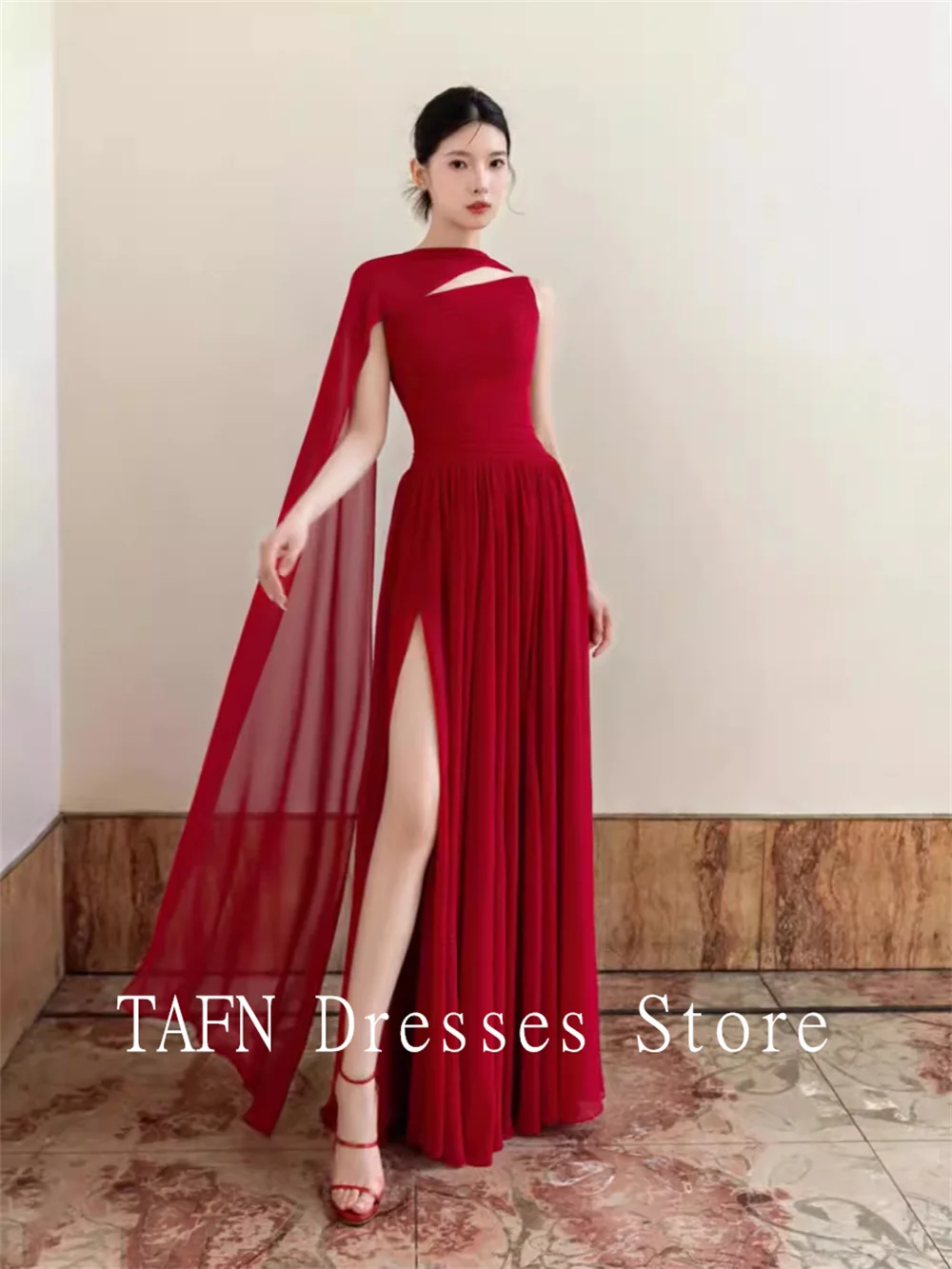 TAFN Russian Red Elegant Evening Party Dresses Strapless Sleeveless A-line Floor-Length Backless Prom Gown Custom Made