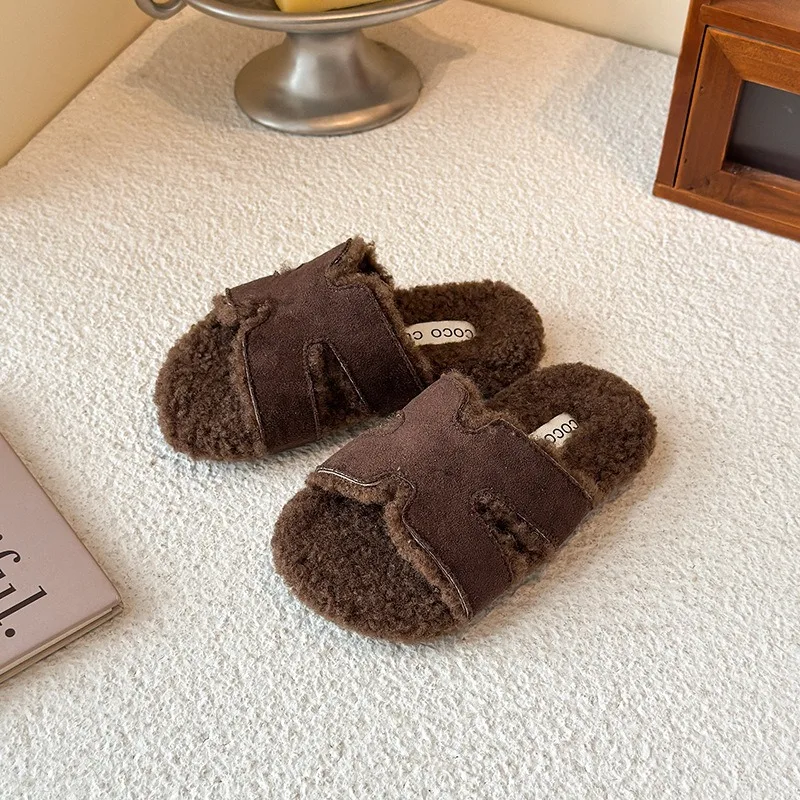 فتاة Xiaoxiangfeng الدافئة الرجعية رقيق النعال الخريف والشتاء المتقدمة الشعور لباس خارجي أفخم كلمة واحدة نعال من القطن