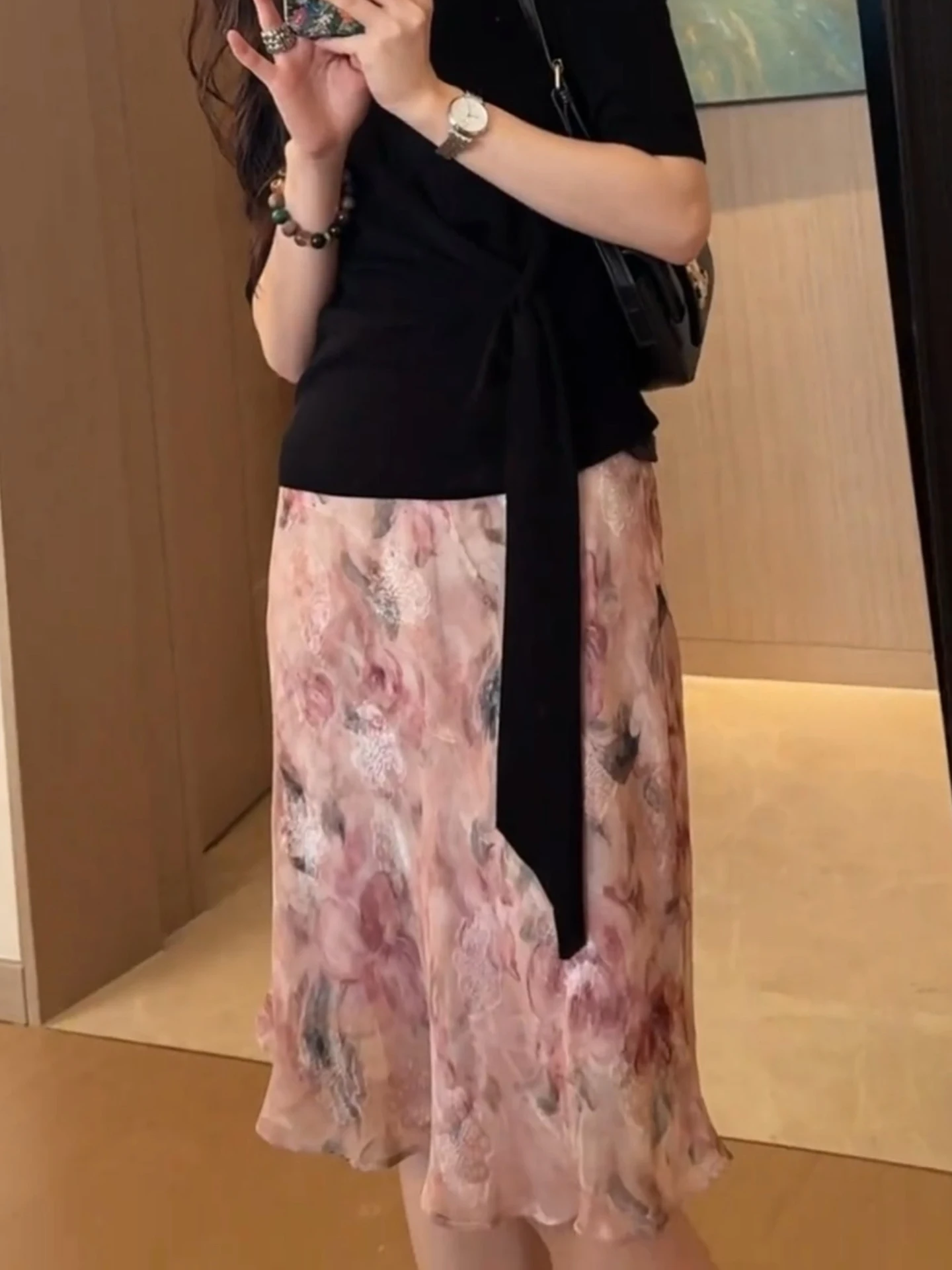 Floral Print A-Line Half Skirt Women's Summer 2026 New Elastic Waist Draped Versatile Silk Fish Tail Short Skirt Commute Elegant