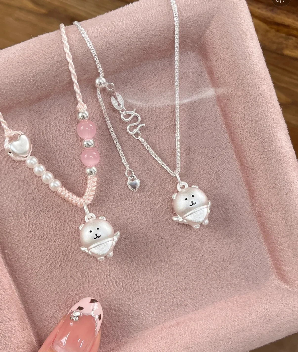 قلادة فضية نقية على شكل ملاك ينزل، هدية دب لطيف ذاتي التسليح للزوجة، تصميم أصلي، مجوهرات عصرية