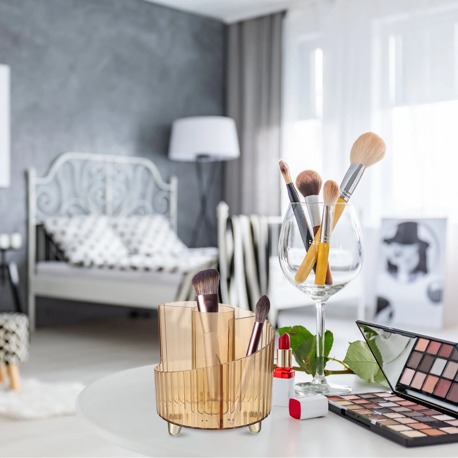 

Rotary Pen Holder Large Capacity Plastic Compact Organizer Desktop Pen Makeup Brush Holder Stationery Storage Art Organizer