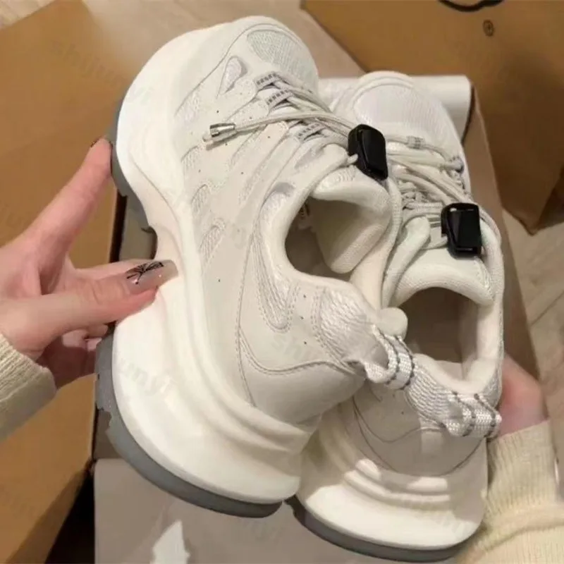 المرأة حذاء للسير مسافات طويلة 2025 الخريف جديد عادية الرياضة في الهواء الطلق احذية الجري عدم الانزلاق الارتفاع زيادة أحذية مفلكنة مريحة #3