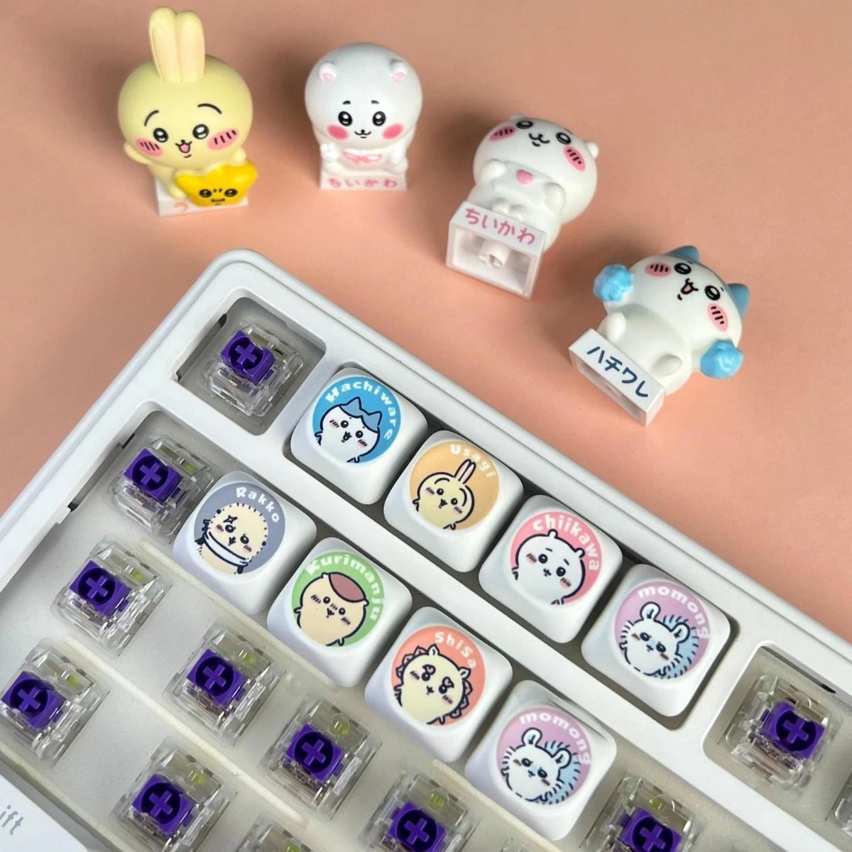 Kawaii Chiikawa Usagi PBT Keycaps Set of 8 with Hachiware 3D Dye Sublimation Cartoon Anime Cute Design Mechanical Keyboard Toys