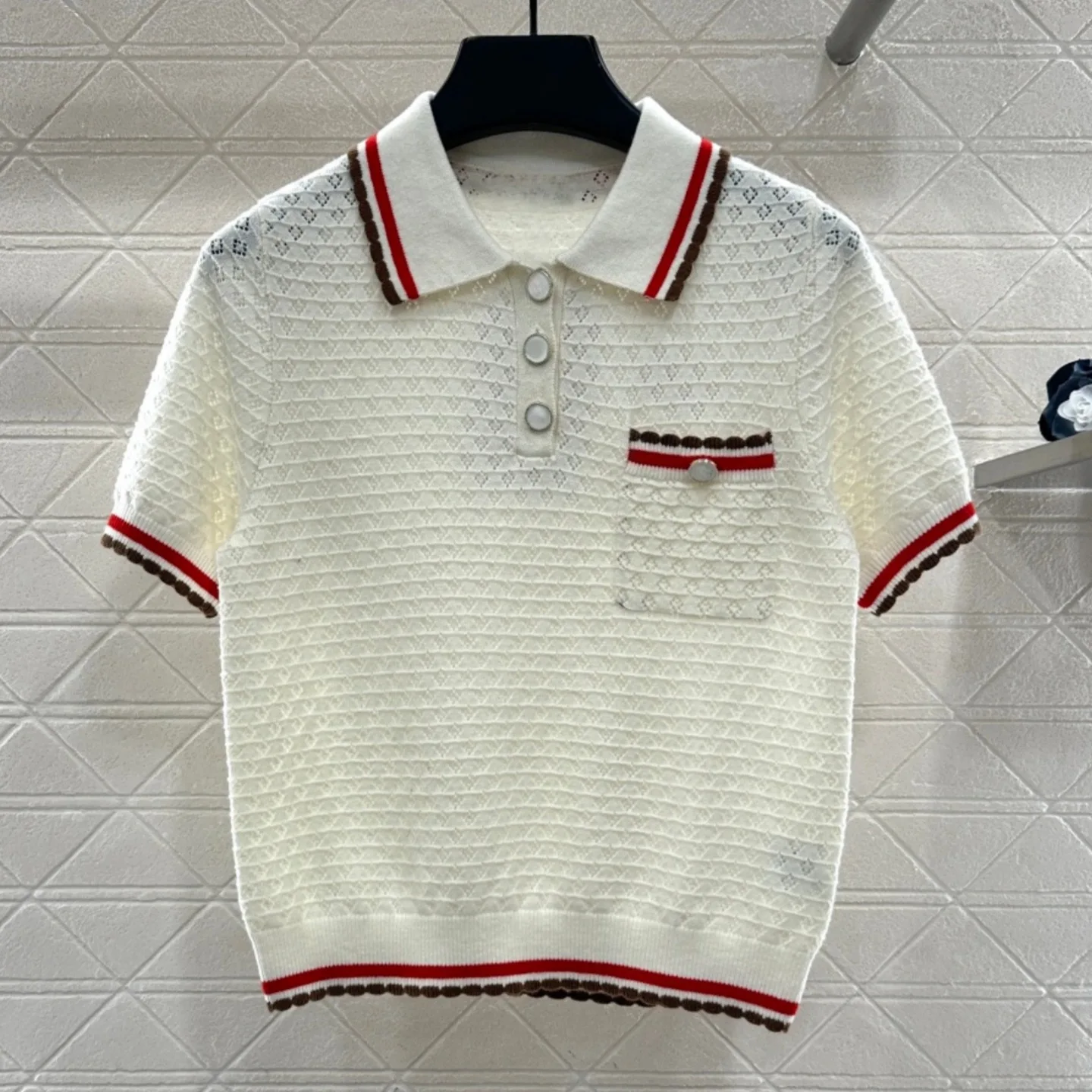 

2026 Spring New – Cashmere Color-Block V-Neck Short-Sleeve Knit Sweater, Half-Zip Casual Pullover Top