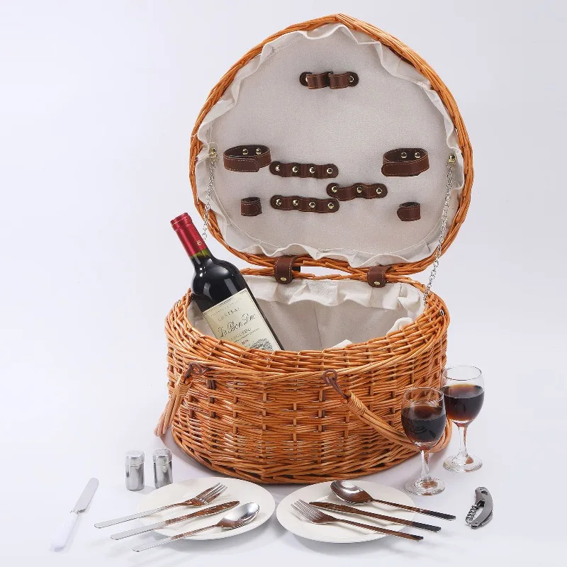 

Outdoor Tableware Storage - Suzune Woven Heart-shaped Picnic Basket with Handle and Rattan Storage Basket
