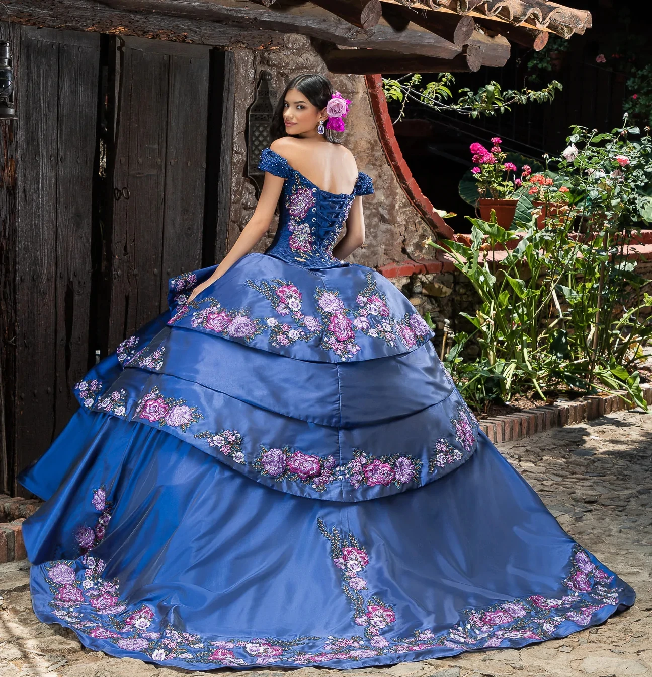 فستان أزرق ملكي Charro Quinceanera للحفلات على الكتف مزين بالخرز المكسيكي الحلو 16 فساتين 15 Anos