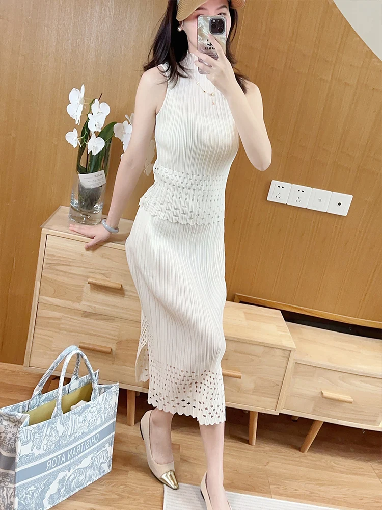 

Простой комплект из топа и юбки с эффектом утяжки талии, универсальный модный ансамбль для женщин, весна 2026