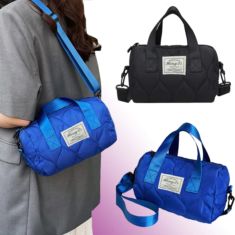 

Large Capacity Crossbody Bag, Lightweight, Durable and Simple, Adjustable Shoulder Strap, Fashionable and Versatile