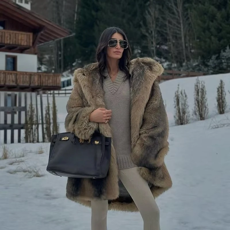 A New Autumn Winter Fashion Women's Coat Imitating Fox Fur with A Hooded Loose Mid-length Fur Striped Coat, Elegant and Stylish.