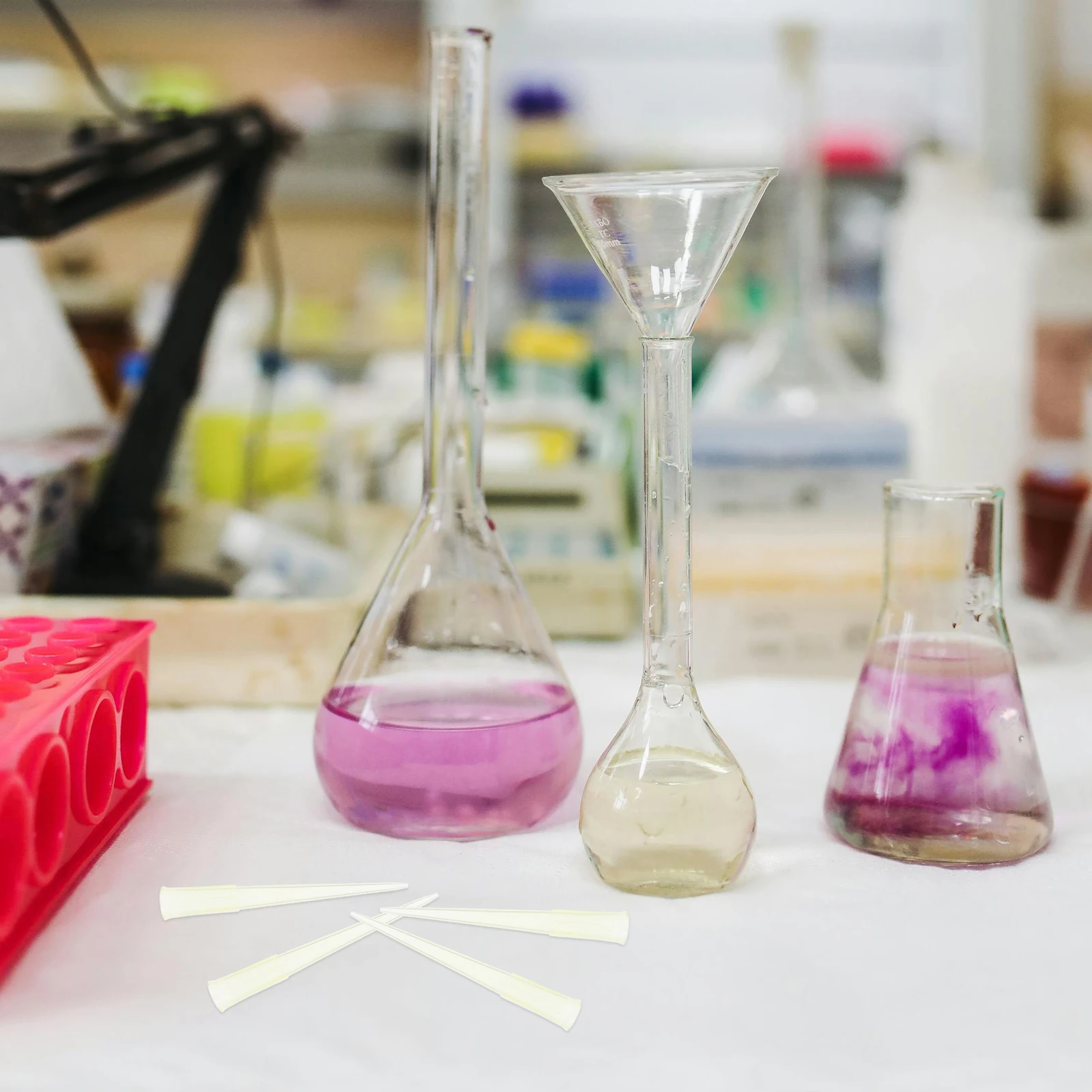 

25pcs Glue Needle High Viscosity Silicone Yellow Polypropylene Chemical Experimental Adhesive Glue Dispenser Needle Heads Cap