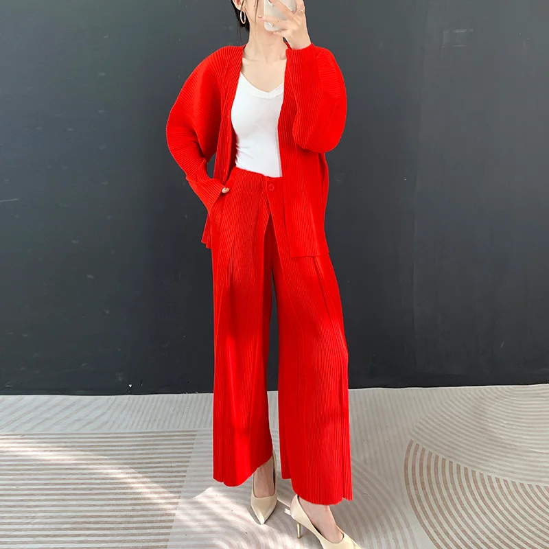 2026 Spring and Autumn New Thick Material Big Toothpick Set Pleated Cardigan + Casual Straight Pants Two-piece Set Loose  Women