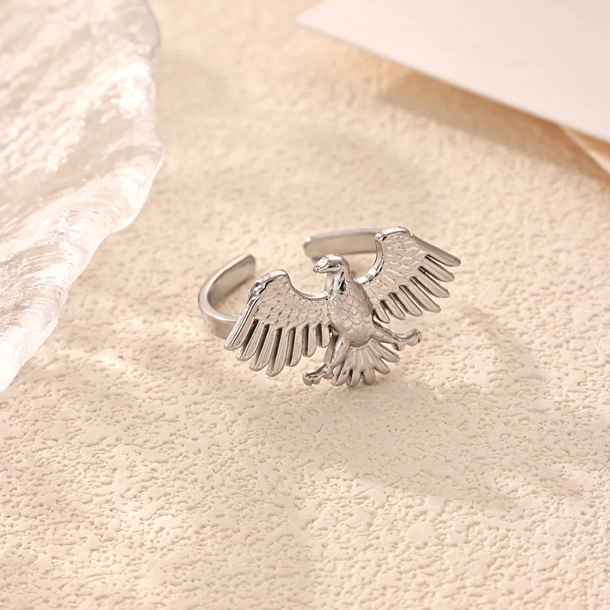 Goldfarbener Adler-Offener Ring aus Edelstahl, Fliegender Vogel, Falken, Verstellbarer Statement-Fingerring für Damen und Herren, Trendiger Tierschmuck – Detail 10