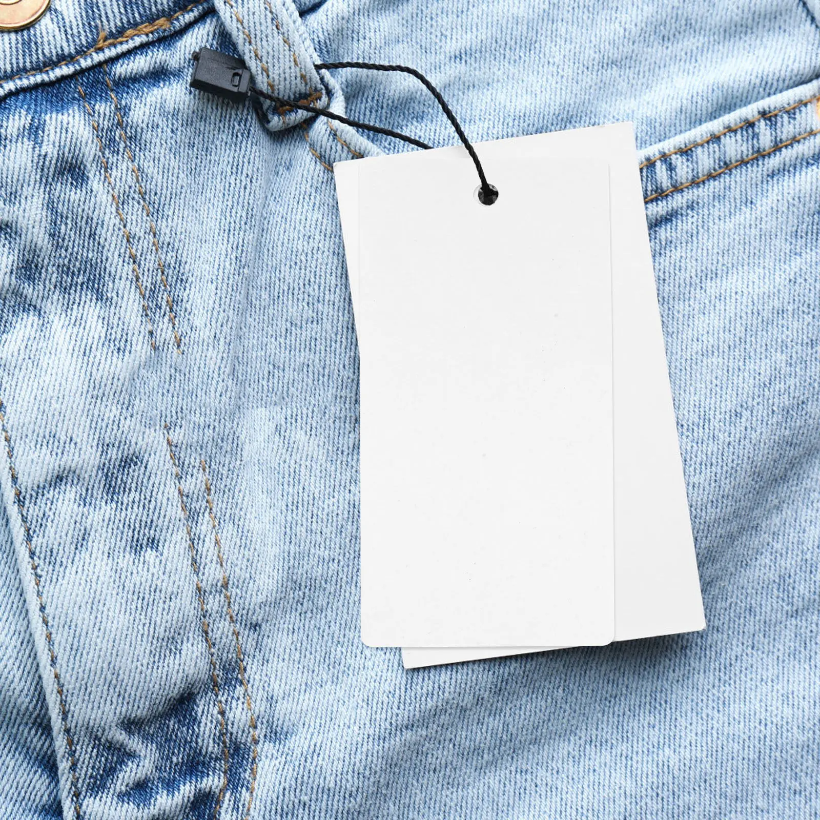 

Roll Blank Hanging Tags Copperboard Card for Fashion Retailers DIY Apparel Clothing Tags 40x80mm White Elegant Design