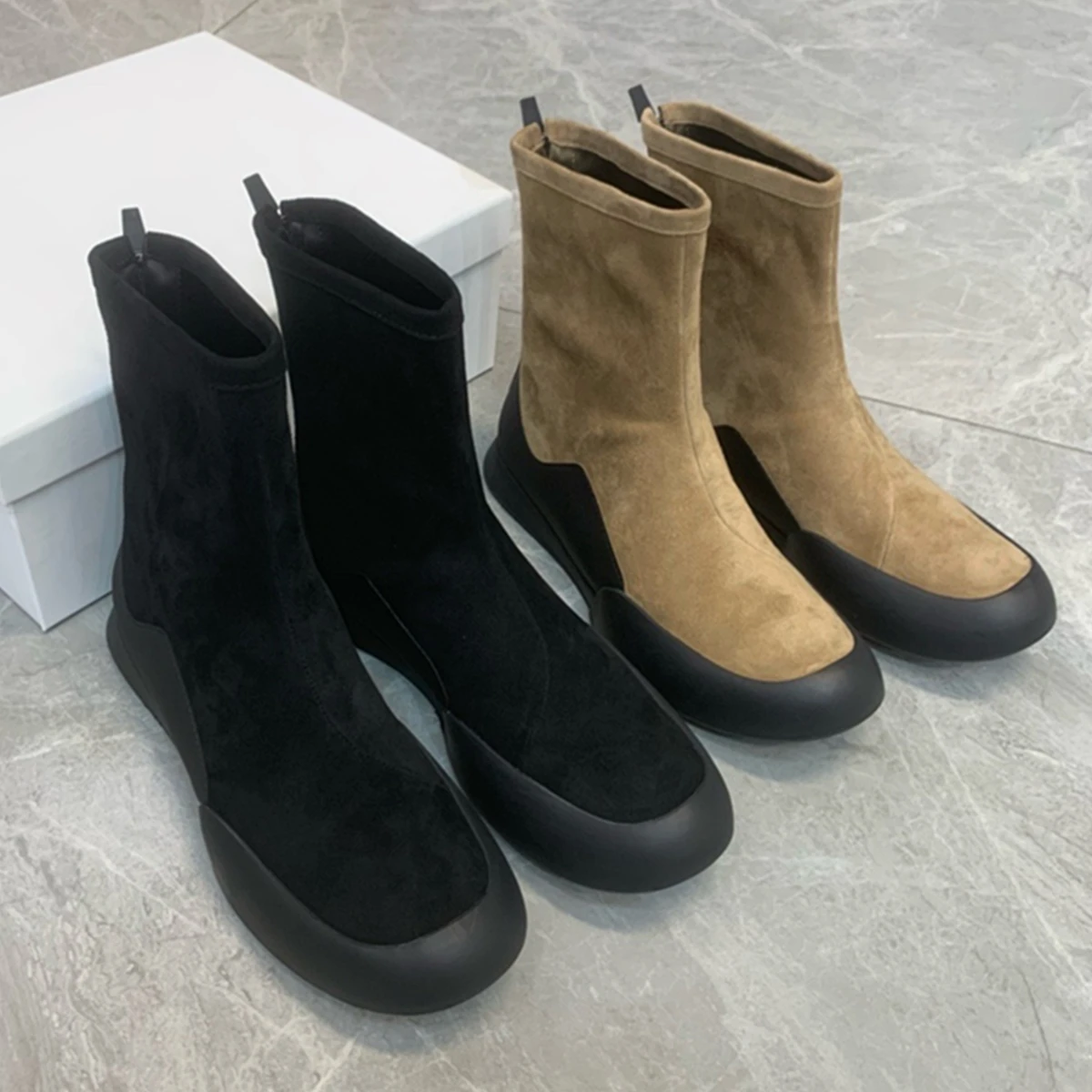 

Maxdutti Minimalist Women's Boots British Shoes Women Fashion Women's Lycra Sheepskin Chelsea Boots Girls