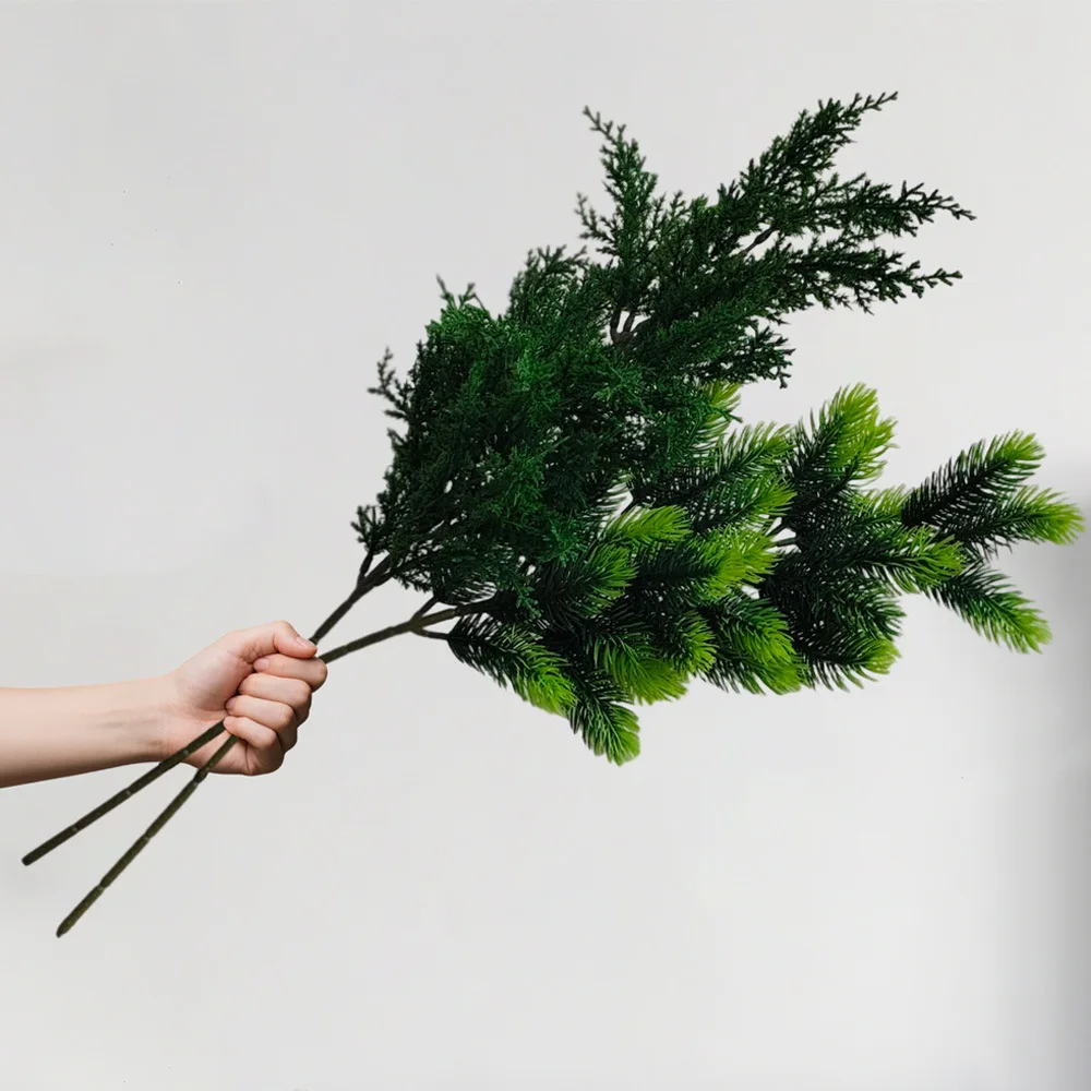 65 سم فرع شجرة إبرة الصنوبر الاصطناعي عيد الميلاد فرع الأرز وهمية الشتاء الأخضر الجذعية شجرة عيد الميلاد إكليل الديكور