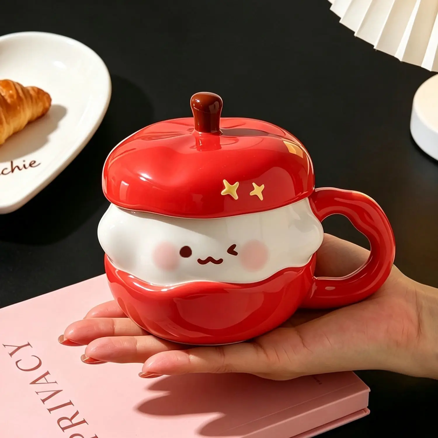 Ceramic Apple Mug with Lid “Take A Big Bite of Ping'an Fruit” Girl's Heart Cute Couple Breakfast Cup Birthday Gift for Girls