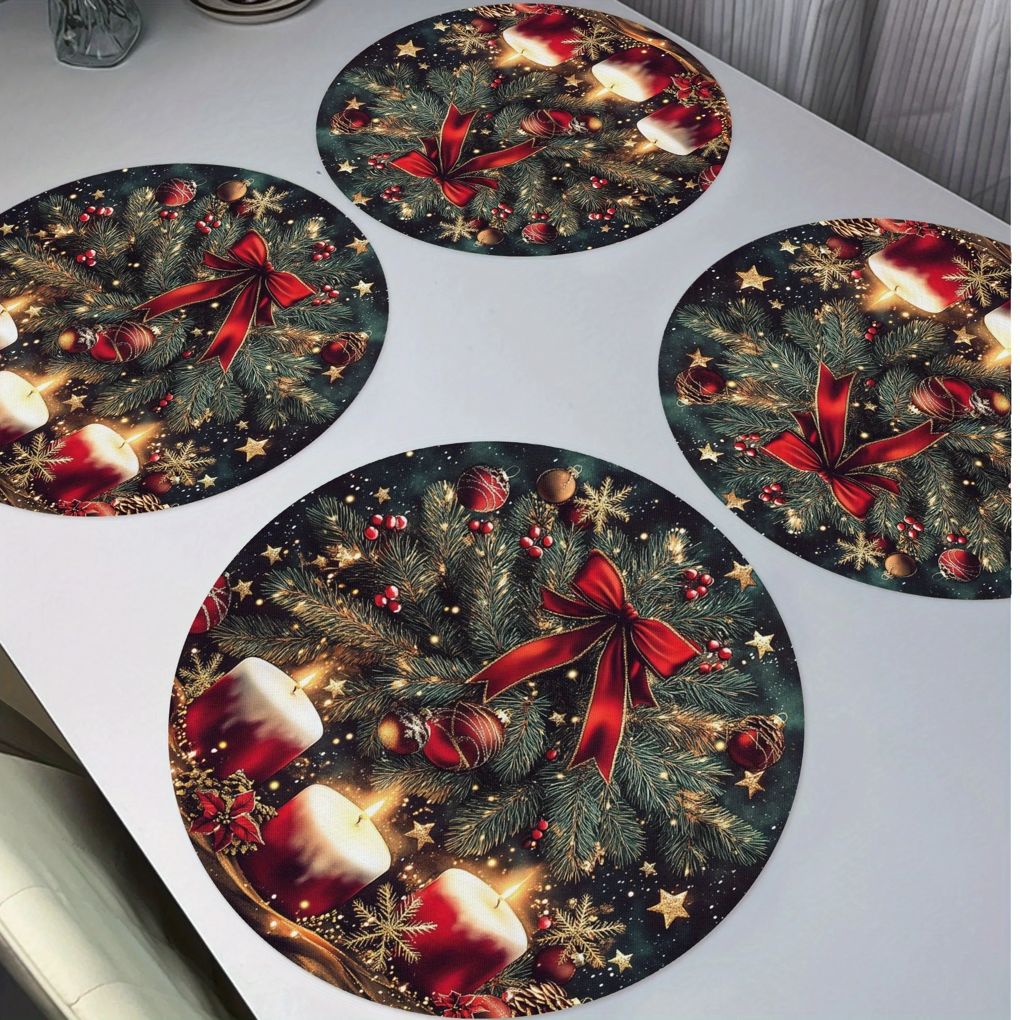 VIKAMA 4-teilige Weihnachts-Tischsets mit Kieferenzweig, Feiertagsversammlung, Familie, Esstisch, Dekoration, Zubehör, Partydekorationen