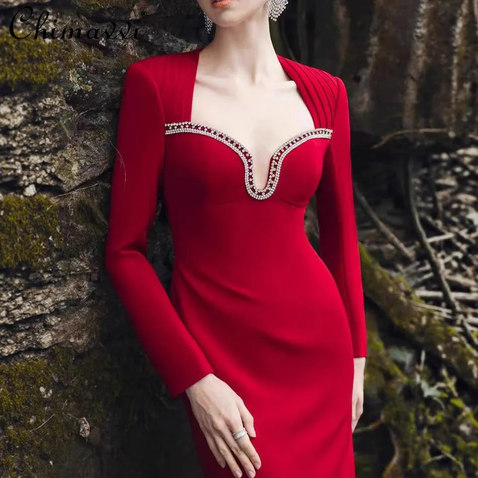 

French Elegant Temperament Diamond V-neck Evening Long Dress High Waist Hip-wrapped Fishtail Red Dresses for Women Spring 2026