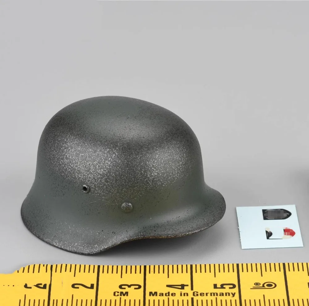 

1/6 DID D80166 WWII Series Soldier Mini Toys Model Metal Material Helmet with Medals Waist Belt For 12" Action Scene Component