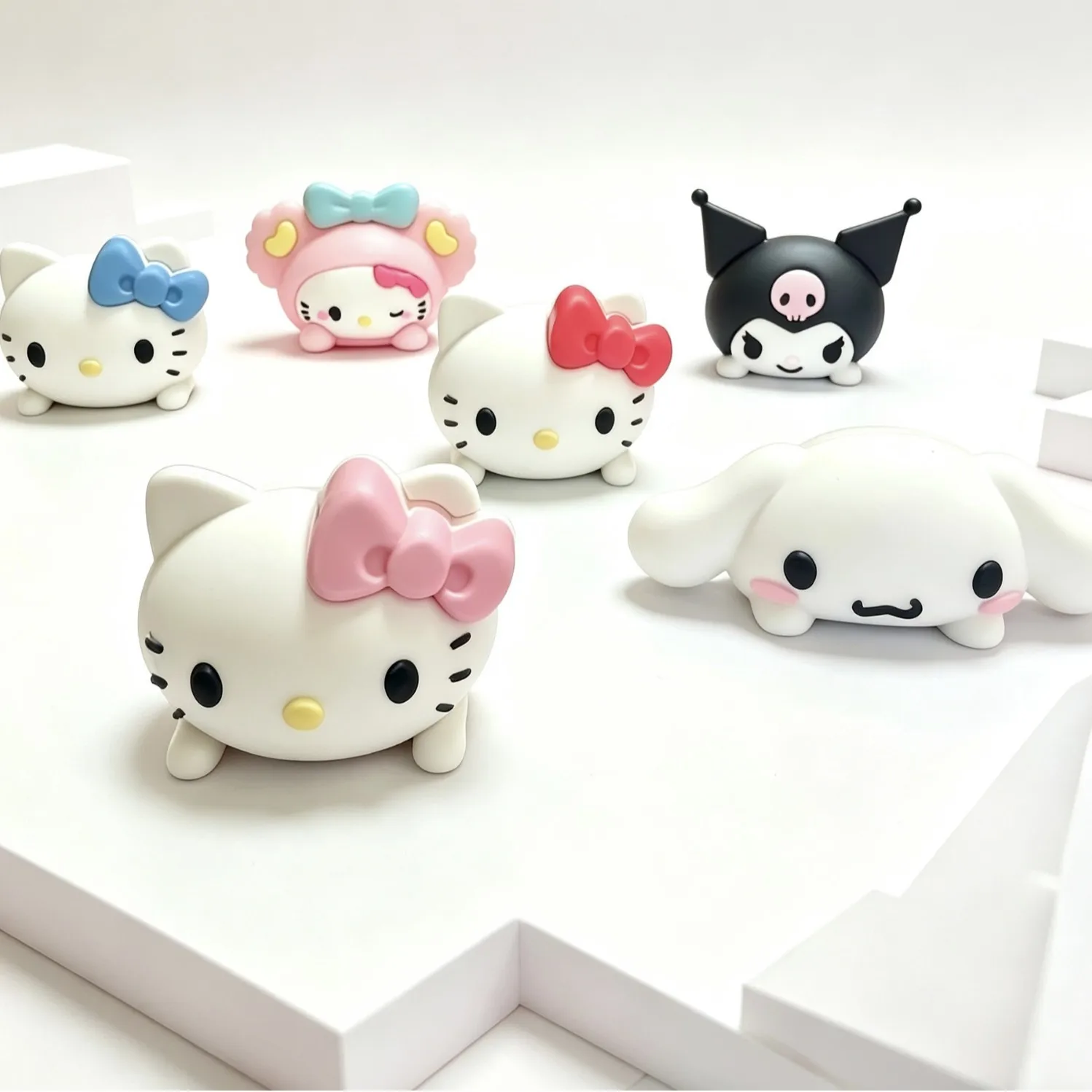 Sanrio Kuromi Super Cute Dashboard Ornaments, DIY Water Cup & Insulated Mug 3D Stickers Pack of 20