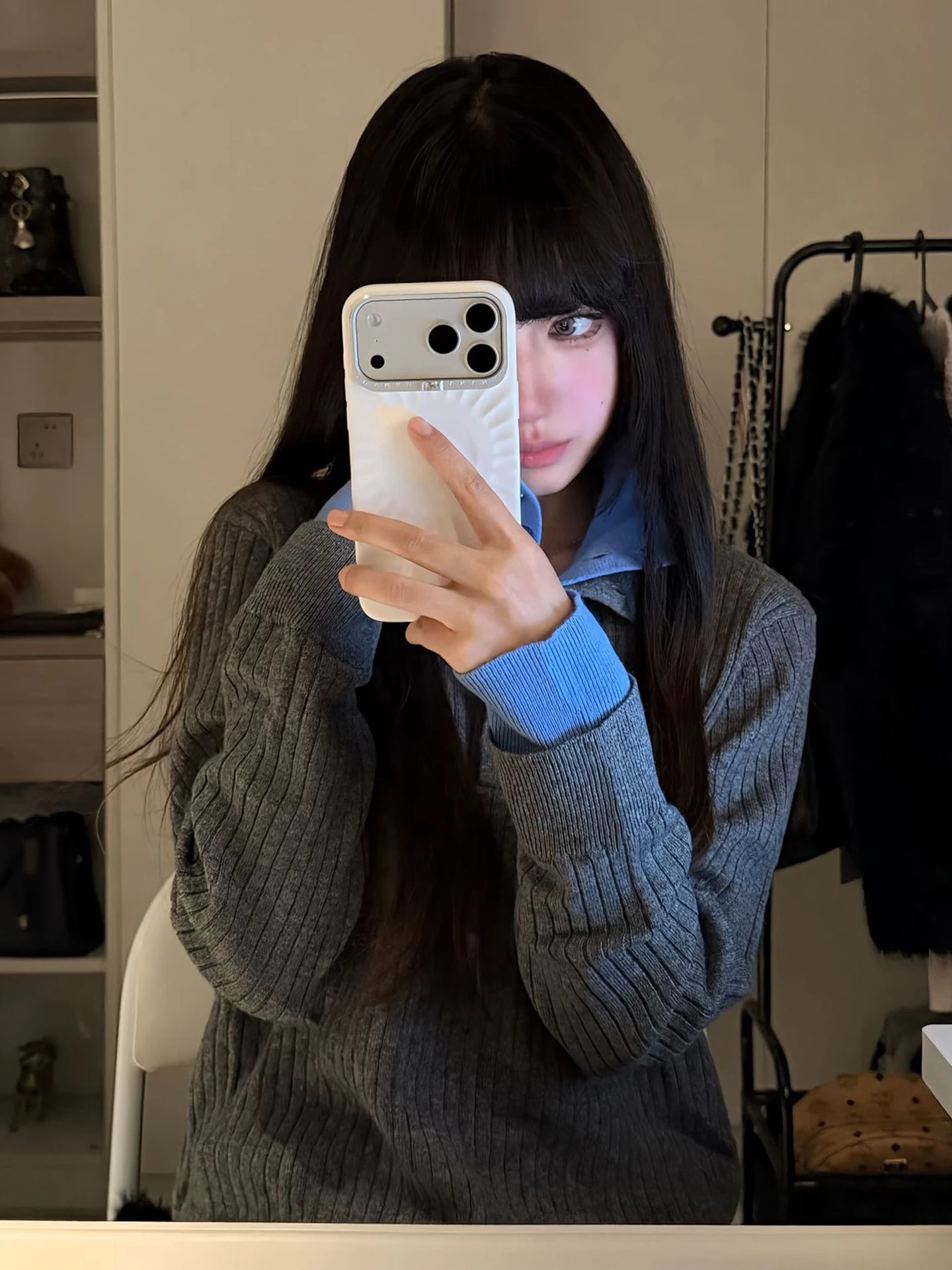 

Корейский вязаный свитер с воротником-стойкой для женщин, новинка ранней весны 2026 года, эффект стройности, вязаный топ в стиле Lazy Sle