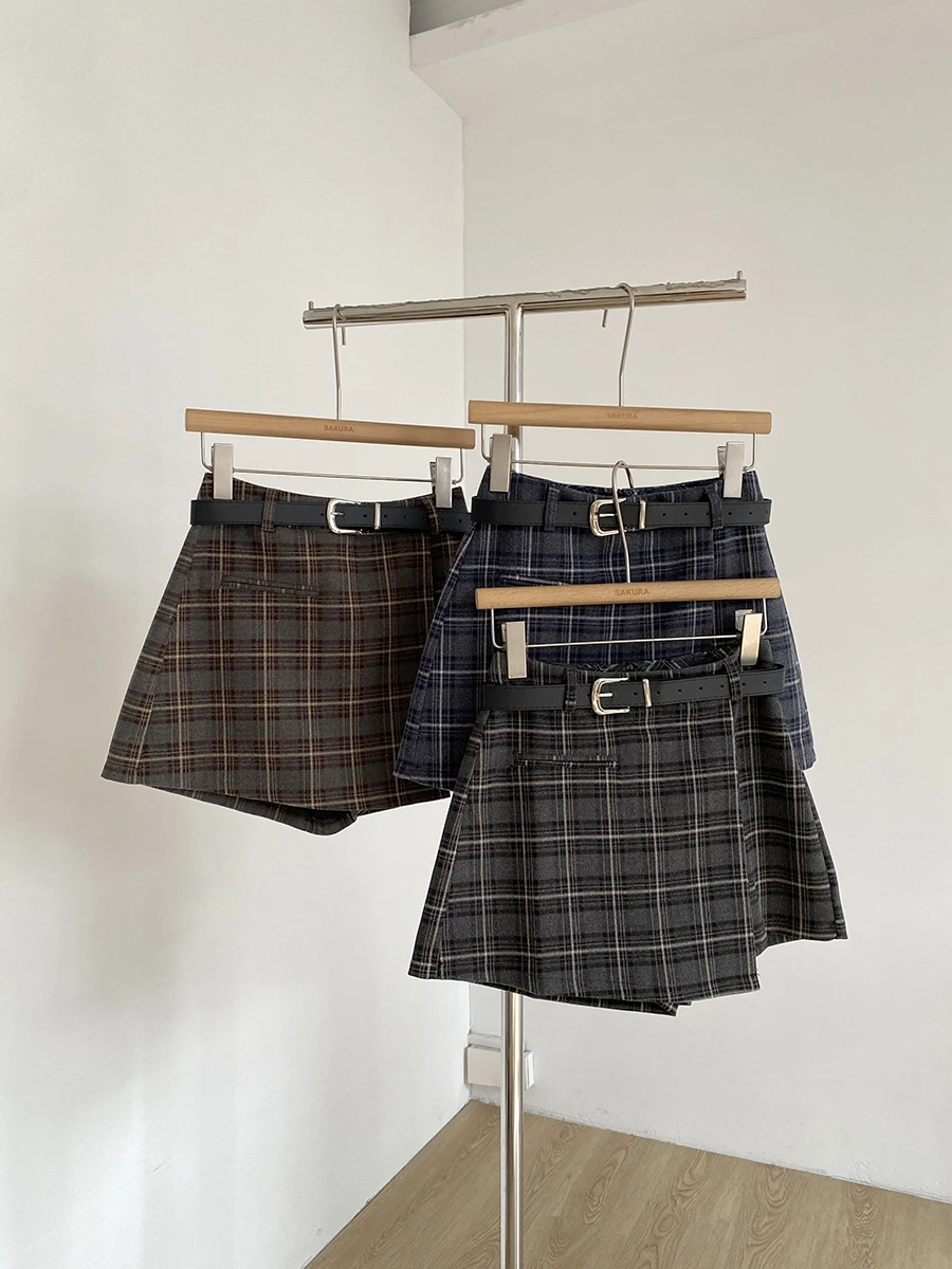 

High Waist Wide Leg Pants Korean Style Loose Fit Woolen Skirt Women's Autumn 2025 Fashionable Plaid Pattern Casual Trousers