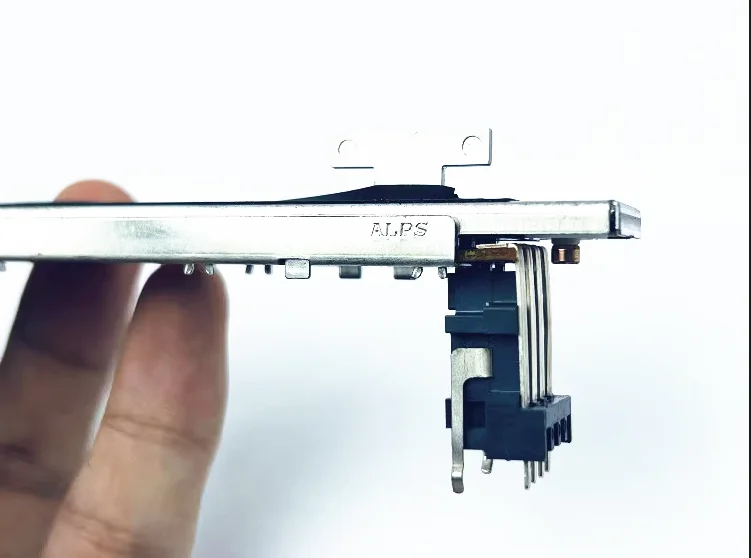 1 pz per il Giappone ALPS Elettrico Fader RSA0N11M9A0J LS9 M7CL DM1000 DM200 Mixer Potenziometro/Mestre Fader azionato dal motore