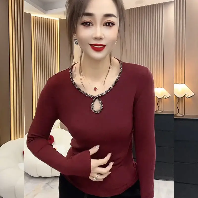 

Autumn and Winter Round Neck Bead Solid Color Slim Women's Versatile Long-sleeved T-shirt Fashionable Retro Top