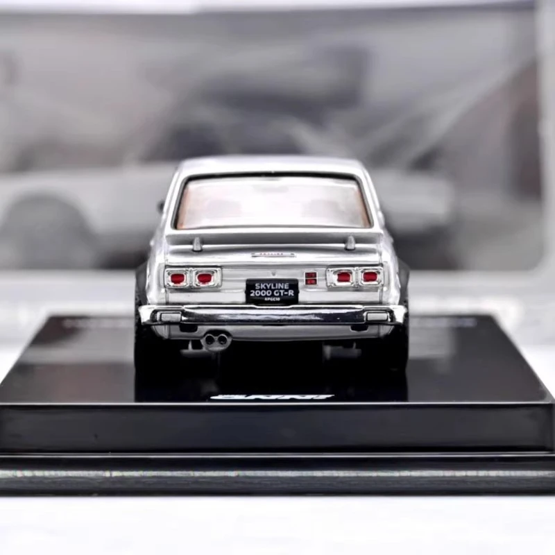Modelli Inno Diecast in scala 1/64 Nissan Skyline GT-R KPGC10 in lega d'argento modello di auto giocattoli per ragazzi regalo