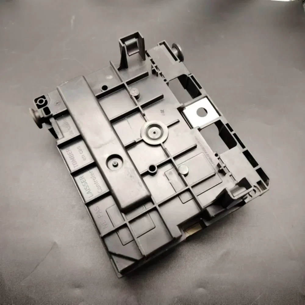 9664055780 9664826080 6500FH Fuse Box Control Unit Assembly BSM-L11 For Peugeot 307 Citroen C4 Low Configuration