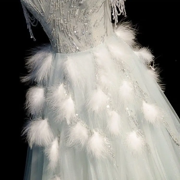 Frauen Prinzessin Abend Party Kleid Elegante Ärmel Sling Applikationen Feder Ärmelloses Abendkleid Angepasst Bankett Kleid Ball